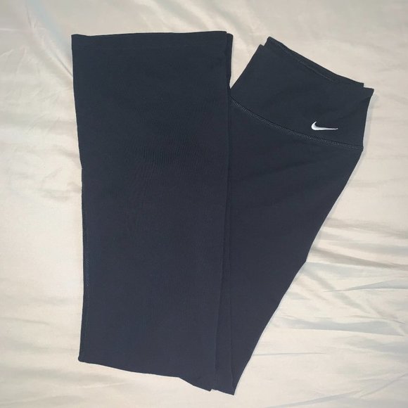 Nike Pants - Nike Dri Fit black yoga pants - M